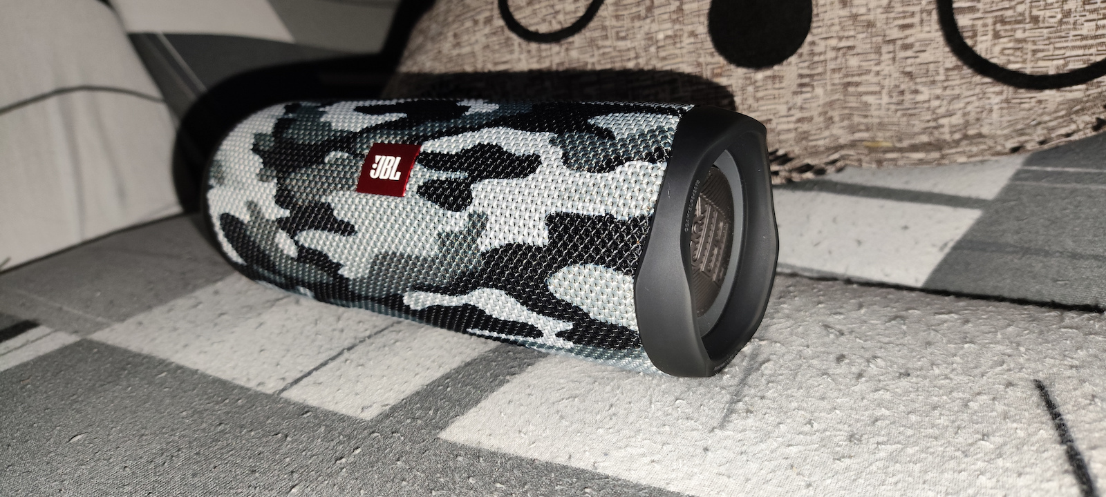 JBL Flip 5 Αδιάβροχο Ηχείο Bluetooth 20W με Διάρκεια Μπαταρίας έως 12 ώρες Black Camo