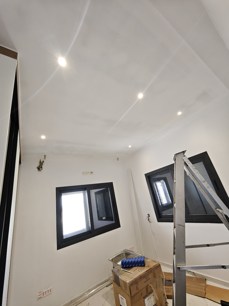 VK Lighting Кръгла Пластмаса Вграден Спот с Патрон Вграден LED 5W Регулируем Бял 9x9см. 1бр