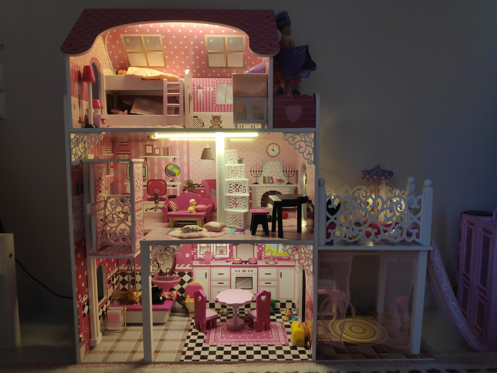Sunrise International Yana Wooden Dollhouse Furniture Elevator & 18 Accessories