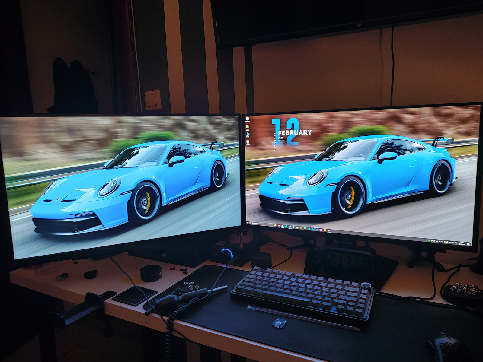 Samsung Odyssey G5 G50SF OLED HDR Gaming Monitor 27" QHD 2560x1440 180Hz με Χρόνο Απόκρισης 0.03ms GTG Ασημί
