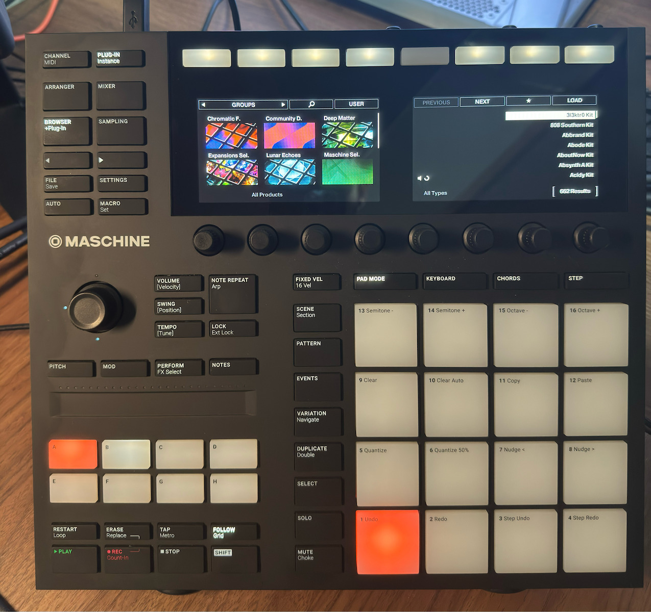 Native Instruments Midi Controller Maschine MK3 Μαύρο