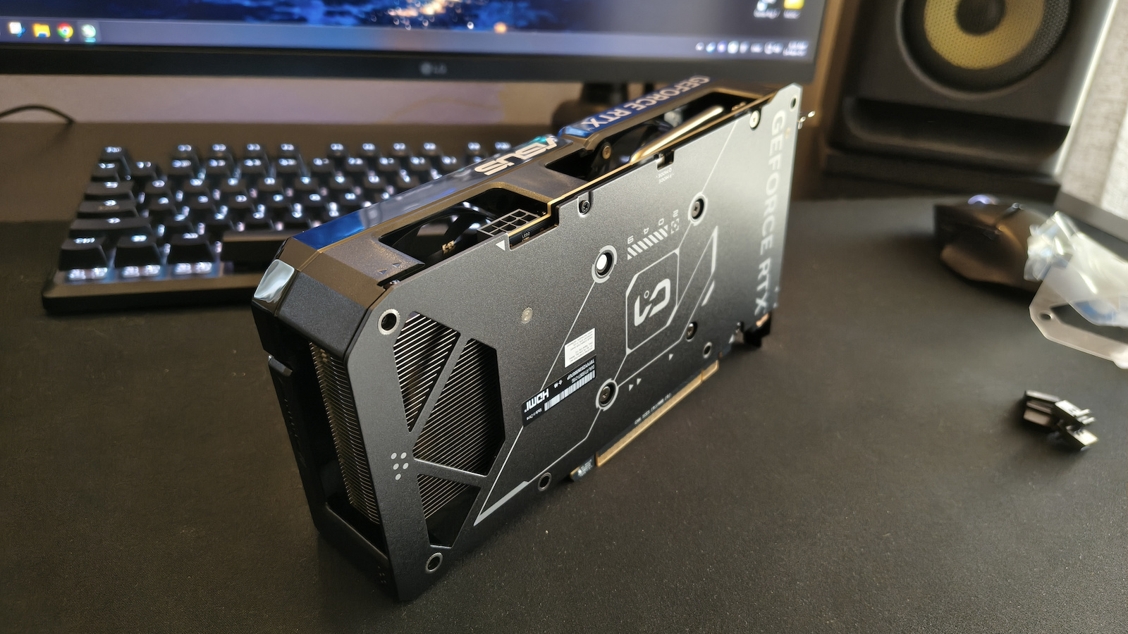 Asus GeForce RTX 5060 Ti 8GB GDDR7 Двоен OC Видеокарта