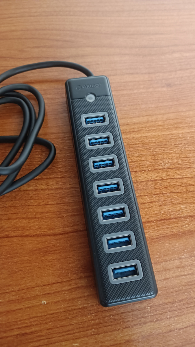 Orico Хъб 7 Порта USB 3.0 с Връзка USB-A