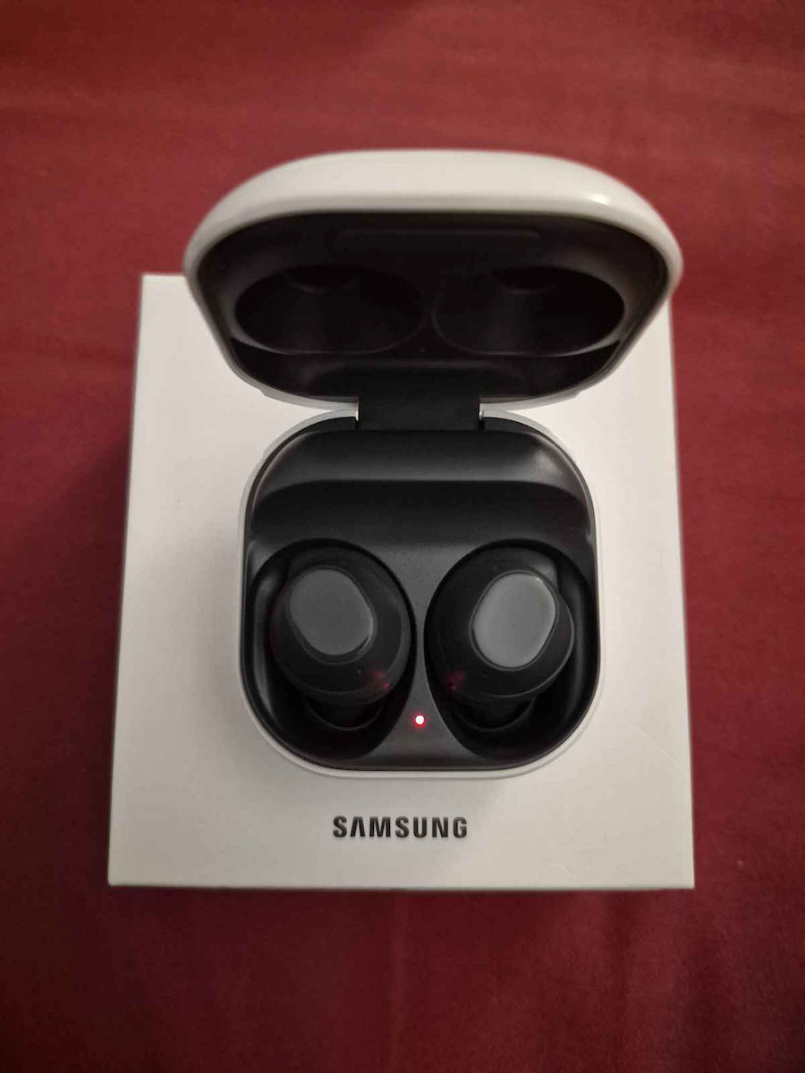 Samsung Galaxy Buds FE Bluetooth Handsfree Ακουστικά με Θήκη Φόρτισης Graphite
