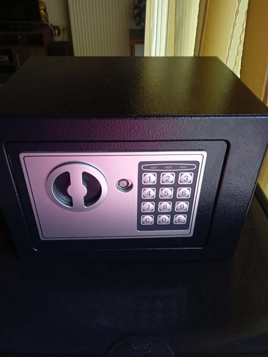 Factory Safe with Digital Lock L23xW17xH17cm DOEM27