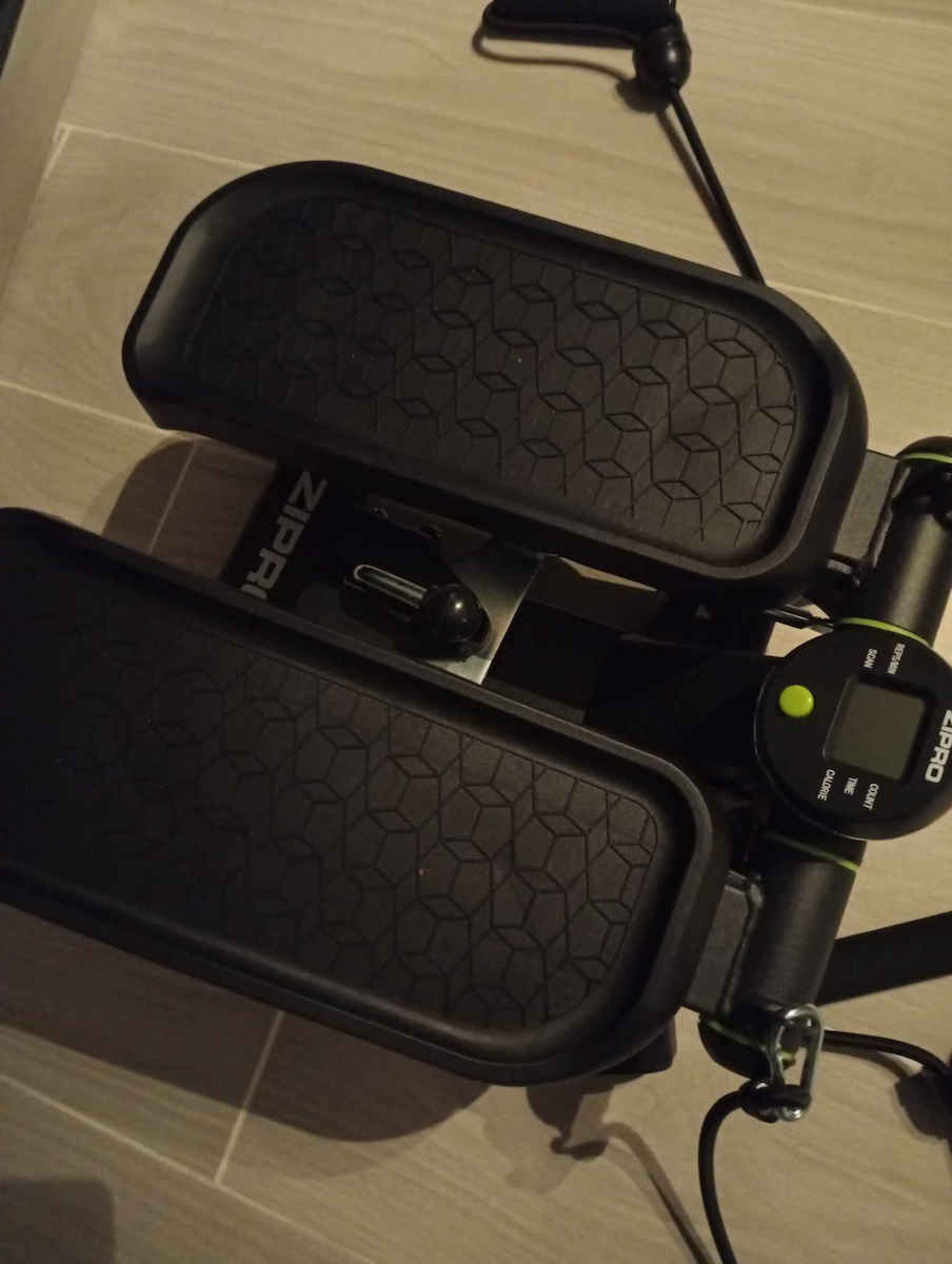 Zipro Roam Mini Stepper with Resistance Bands