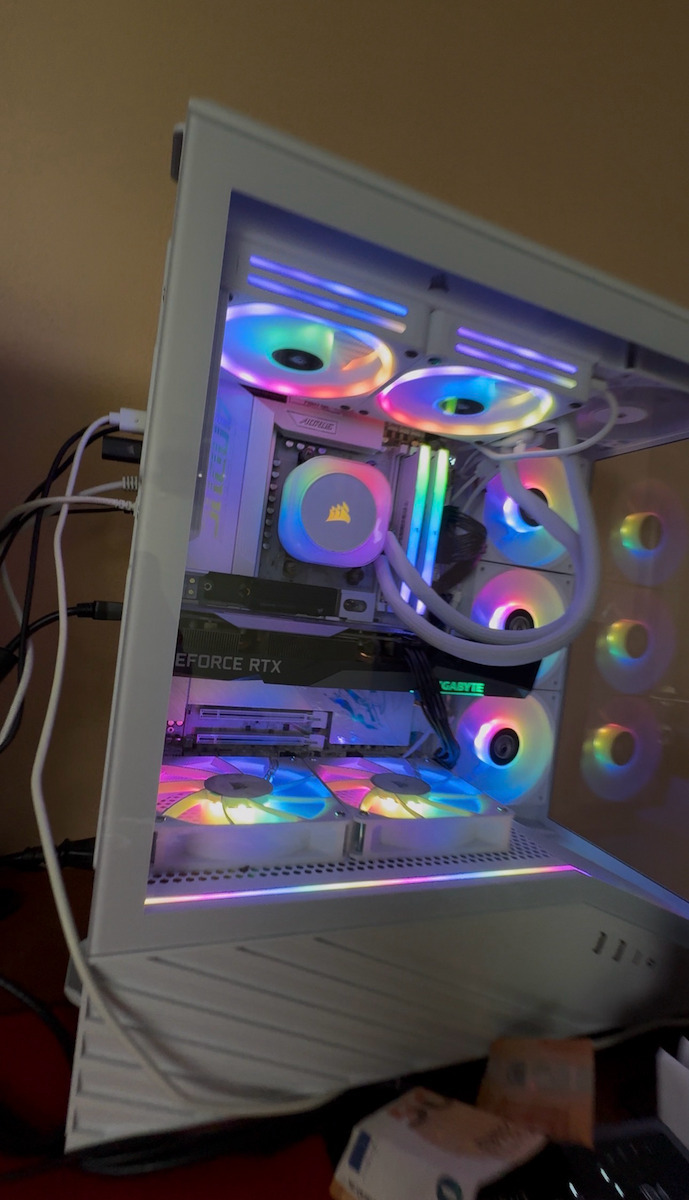 Gigabyte X870E AORUS PRO X3D ICE Motherboard ATX με AMD AM5 Socket