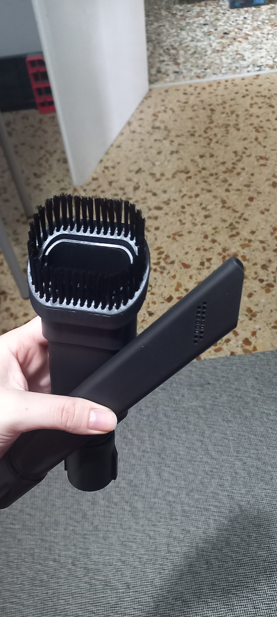 Izzy IZ-4201 Ηλεκτρική Σκούπα 2 σε 1 Stick & Χειρός 500W Μαύρη