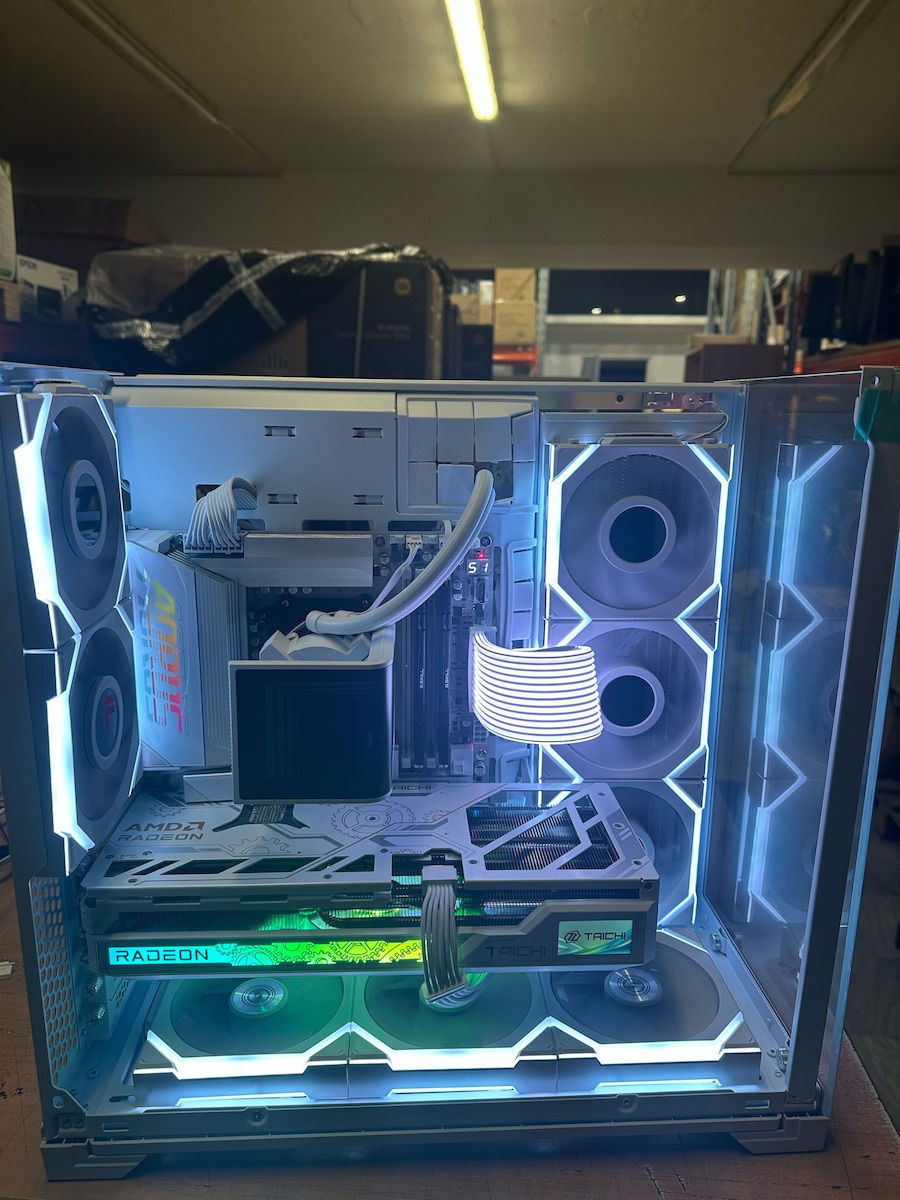 Gigabyte X870E AORUS PRO X3D ICE Motherboard ATX με AMD AM5 Socket