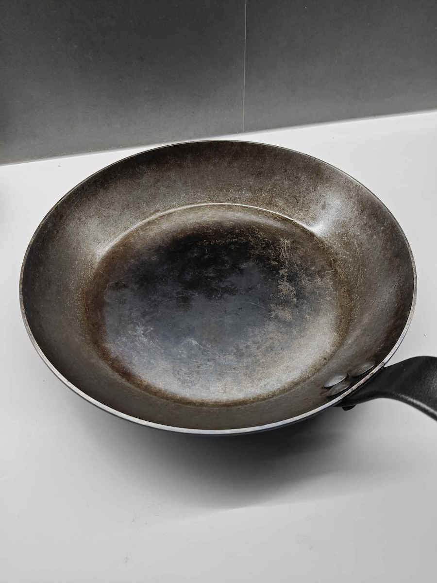 De Buyer Carbone Plus Lyonnaise Τηγάνι από Ανθρακούχο Χάλυβα 28cm