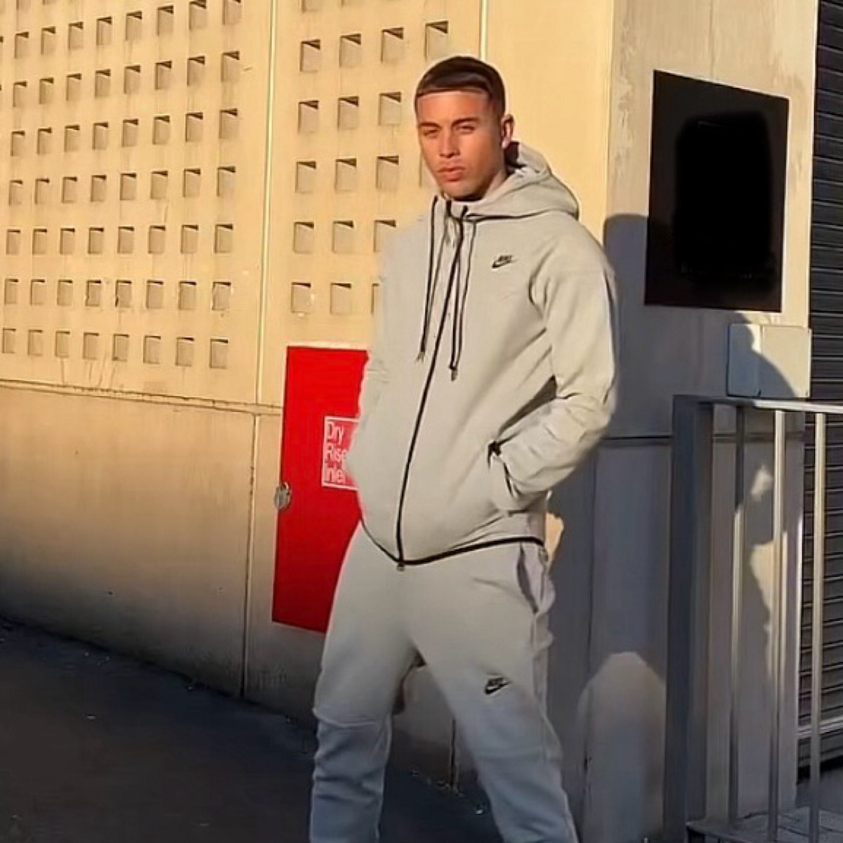 Tech Fleece Windrunner Ζακέτα με Κουκούλα Μαύρη