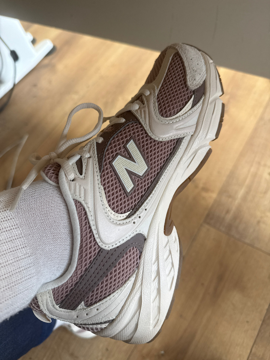 530 Sneakers White / Pink