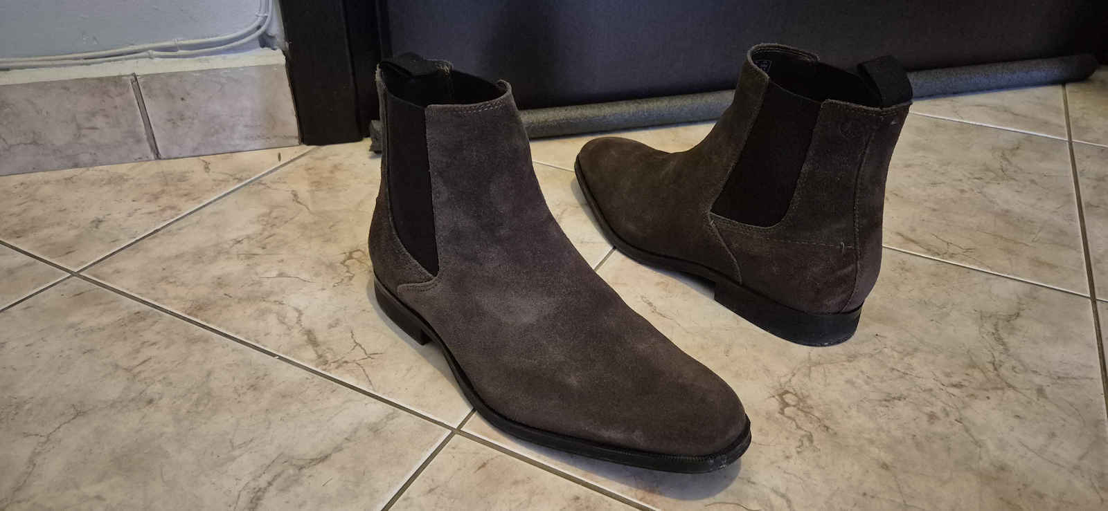 Easy Leather Black Chelsea Boots