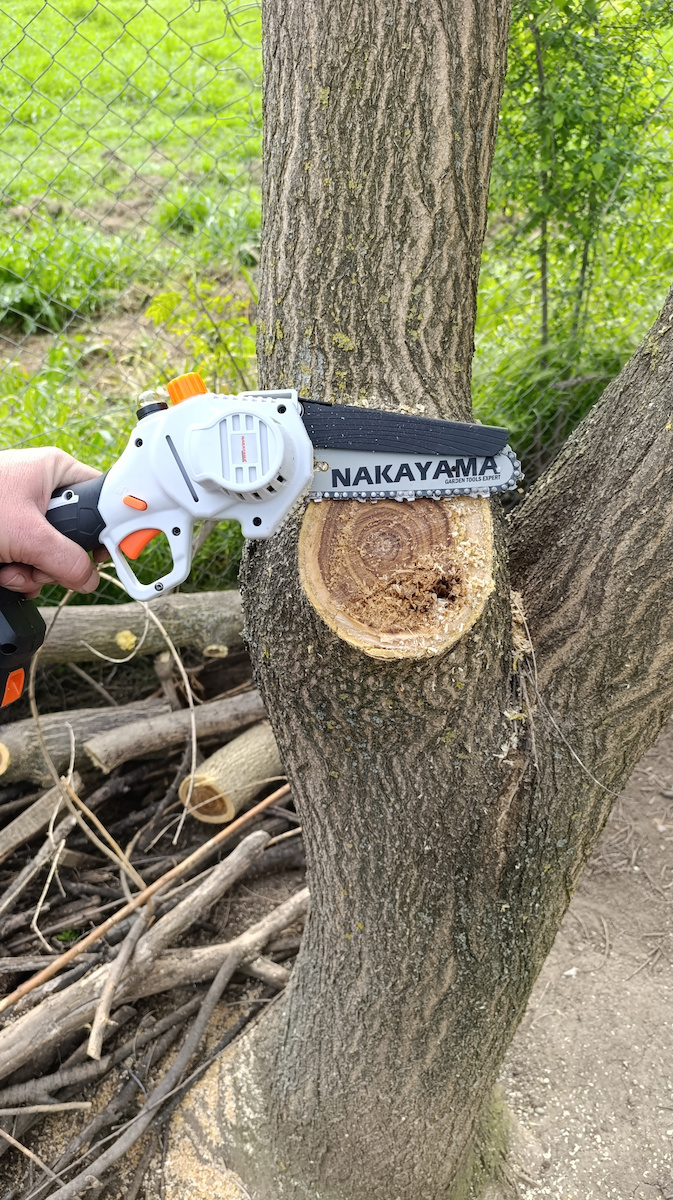 Nakayama EC1100 Κλαδευτικό Αλυσοπρίονο Μπαταρίας 2x2Ah Brushless 21V 1kg με Λάμα 15cm