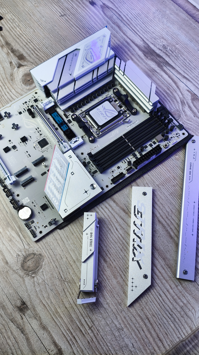 Asus ROG STRIX B850-A GAMING WIFI Motherboard ATX με AMD AM5 Socket 90MB1J50-M0EAY0