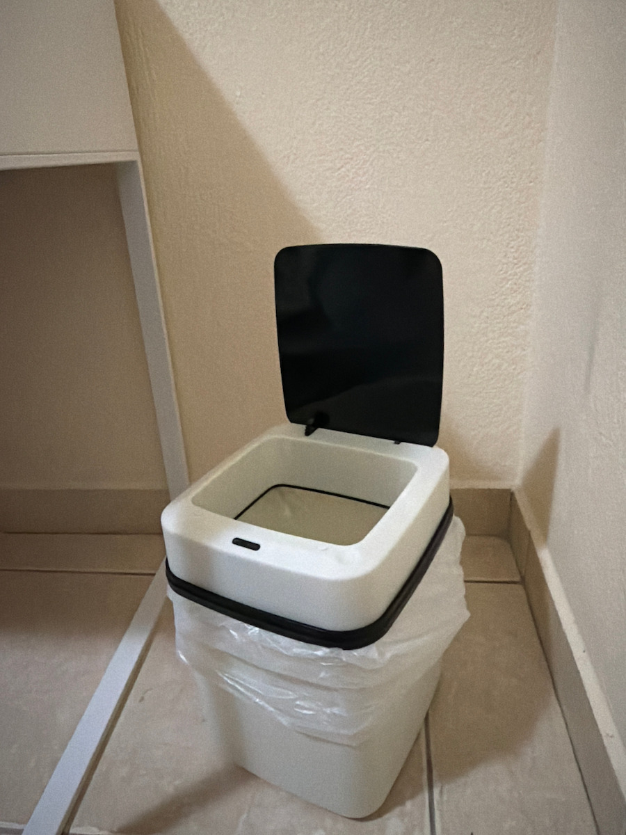 Waste Bin Waste Plastic with Photocell White 10lt 1pcs