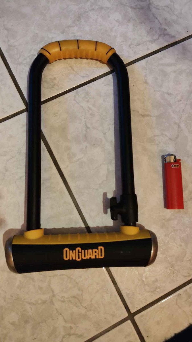 OnGuard Brute LS Велосипедна катинарка с педал с ключ Черен