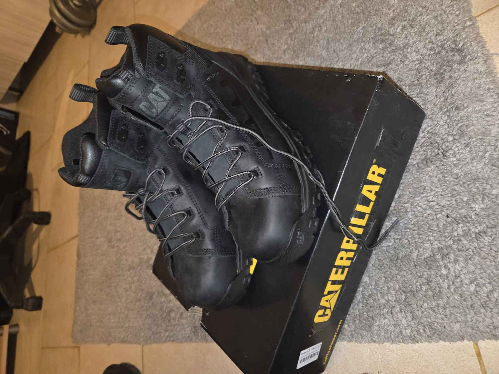 CAT Threshold Waterproof Boots Safety Black S7L with Certification FO , HRO,SR