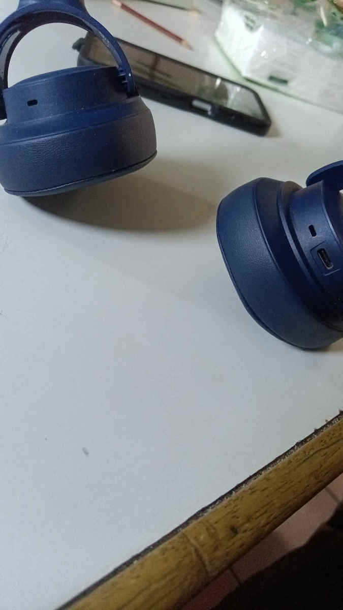 JBL Tune770NC Wireless / Wired Over Ear Headphones with 65 hours of Operation and Quick Charge Black