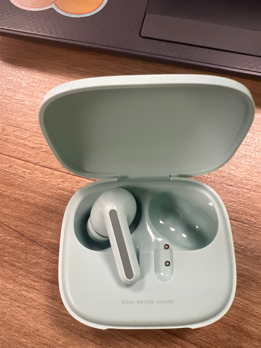 Xiaomi Redmi Buds 6 Bluetooth Handsfree Earphones with Sweat Resistance and Charging Case Night Black