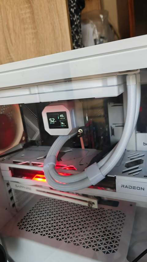 Deepcool LM240 Υδρόψυξη AIO CPU με 2 Ανεμιστήρες 120mm και RGB Φωτισμό Λευκή