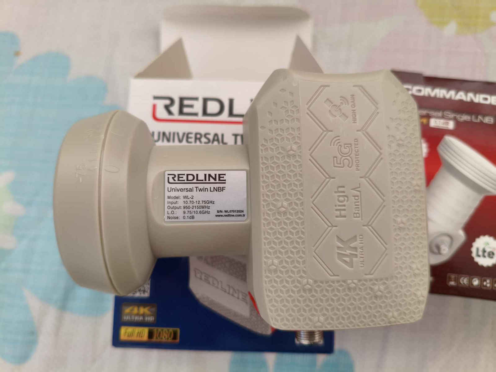 Redline LNB Twin (2 Outputs) With Low Noise Limit 0.1dB