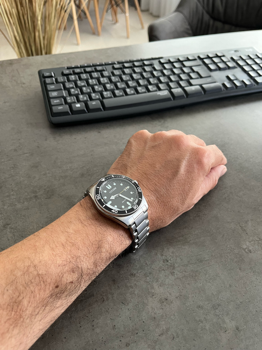 Citizen Ανδρικό Ρολόι 43mm Μπαταρίας με Ασημί Μεταλλικό Μπρασελέ
