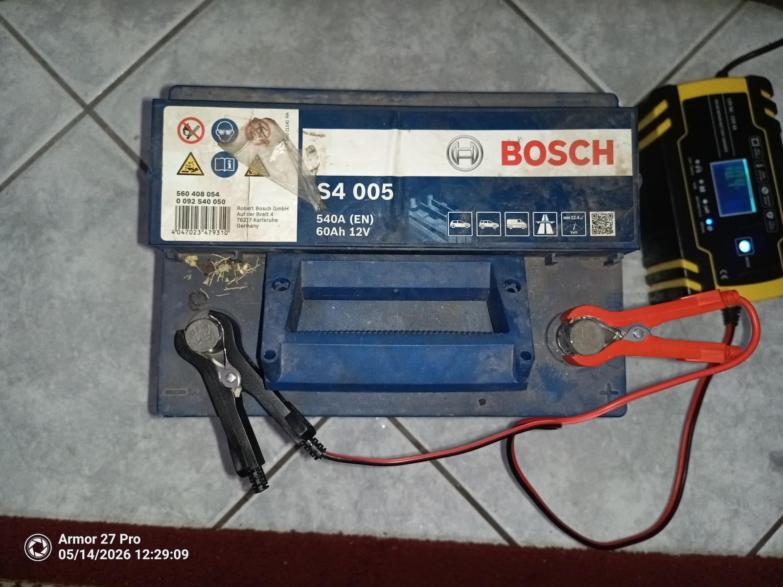 Bosch Car Battery S4005 with 60Ah Capacity and 540A CCA