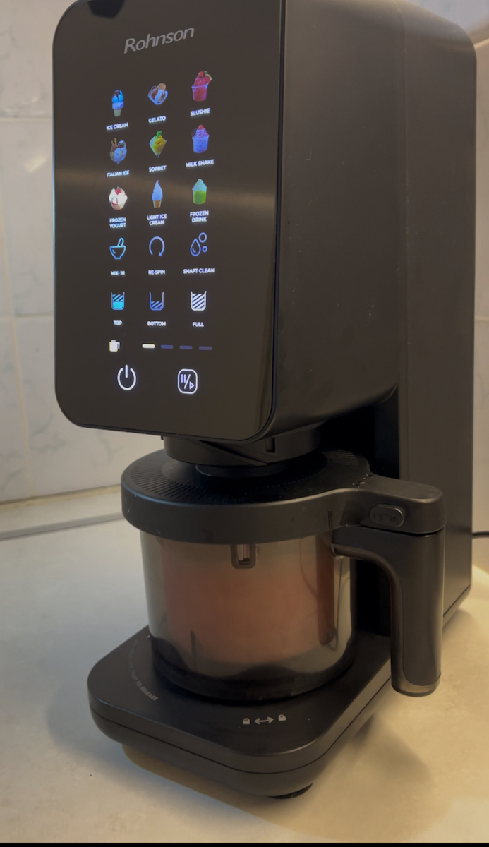 Rohnson Velvet Creme Ice Cream Maker 3x1.35lt Black