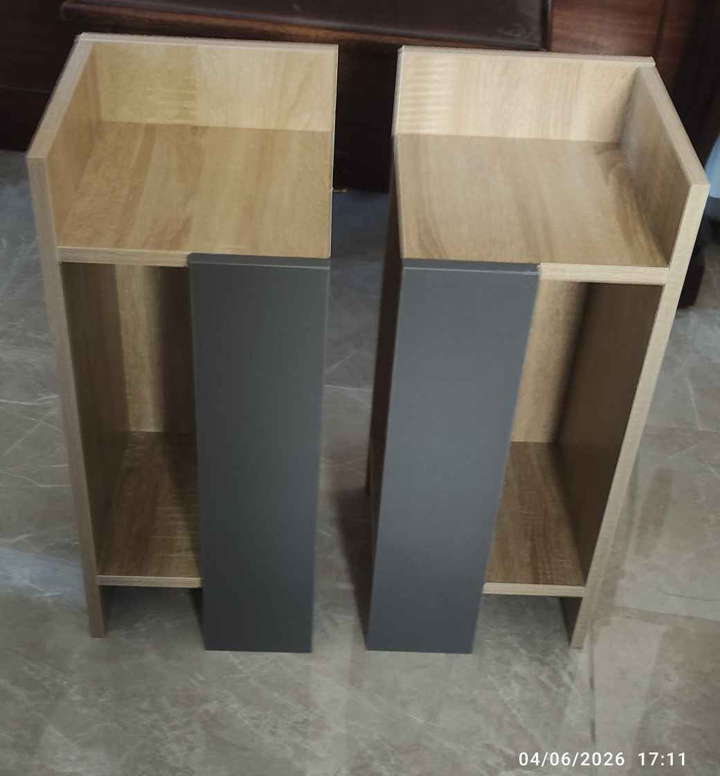 Κομοδίνα Ξύλινα Μπεζ 2τμχ 27x25x60cm