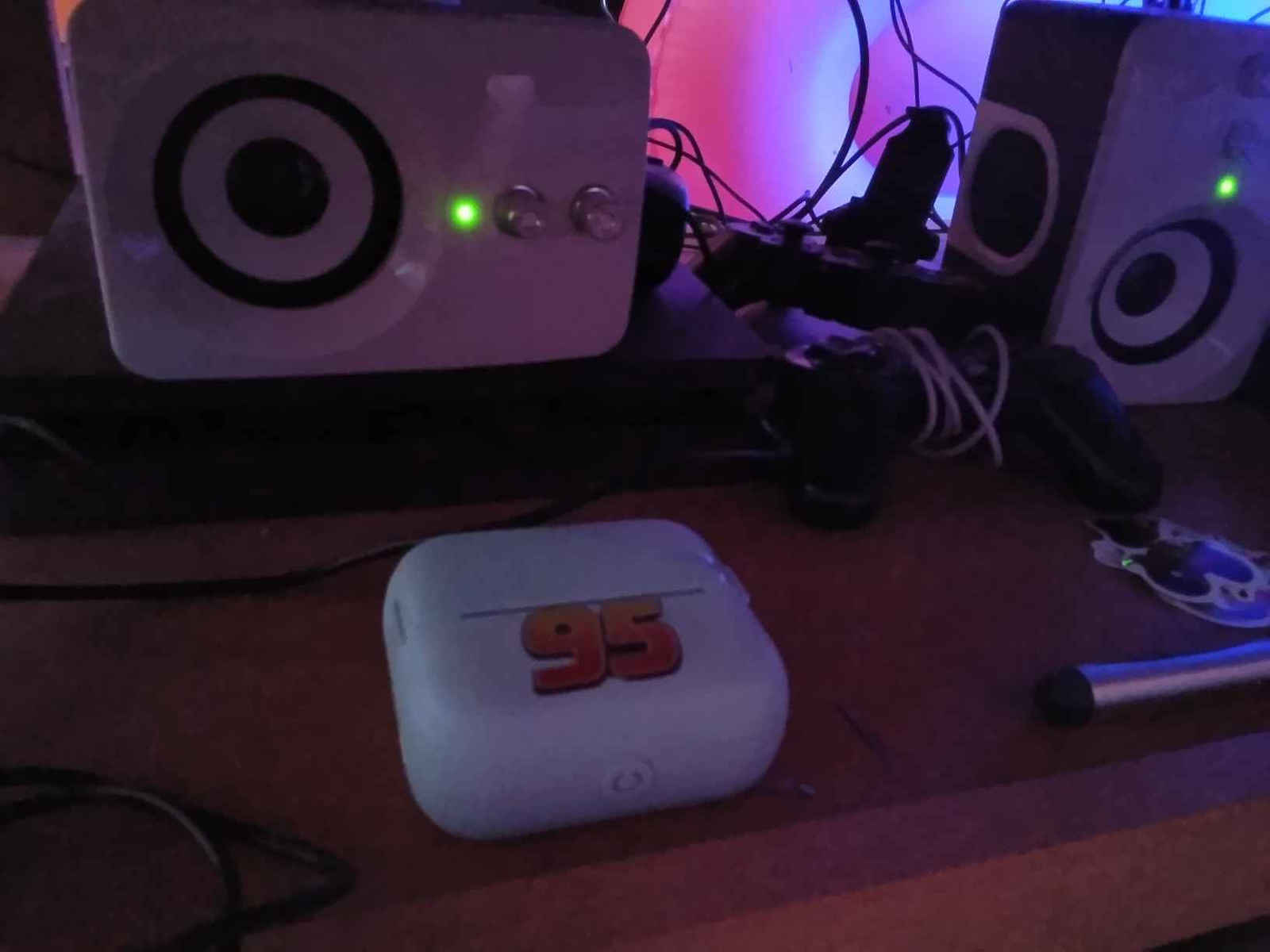 Tele FT-10W Компютърни тонколони 2.1 с мощност 7W в Бял цвят