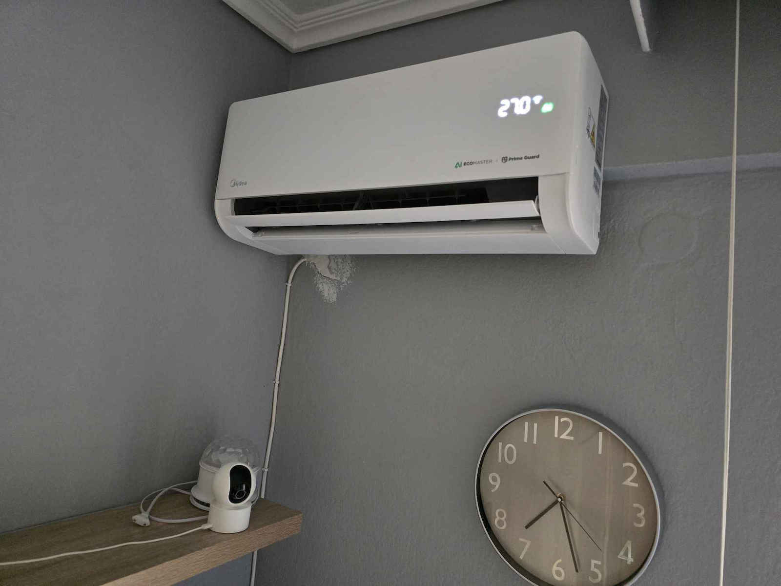 Midea Solstice Air Conditioner Inverter 9000 BTU A+++/A++ with Artificial Intelligence