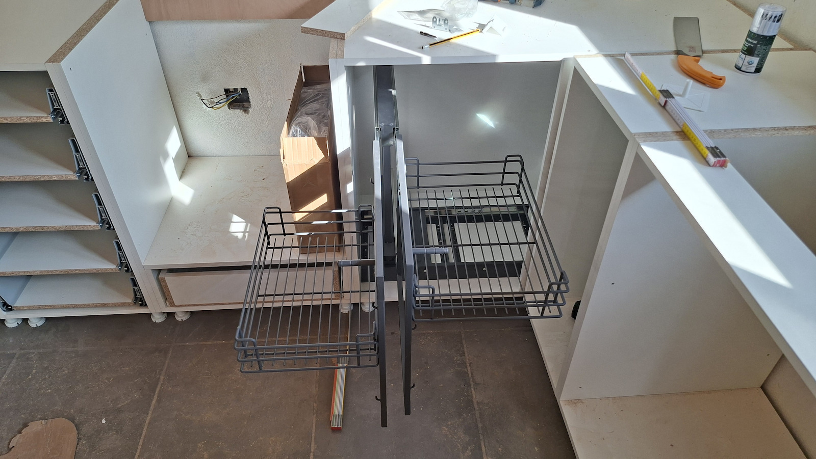 Finetto Magic Corner Full Extension Kitchen Mechanism With Brake Door 45cm Anthracite