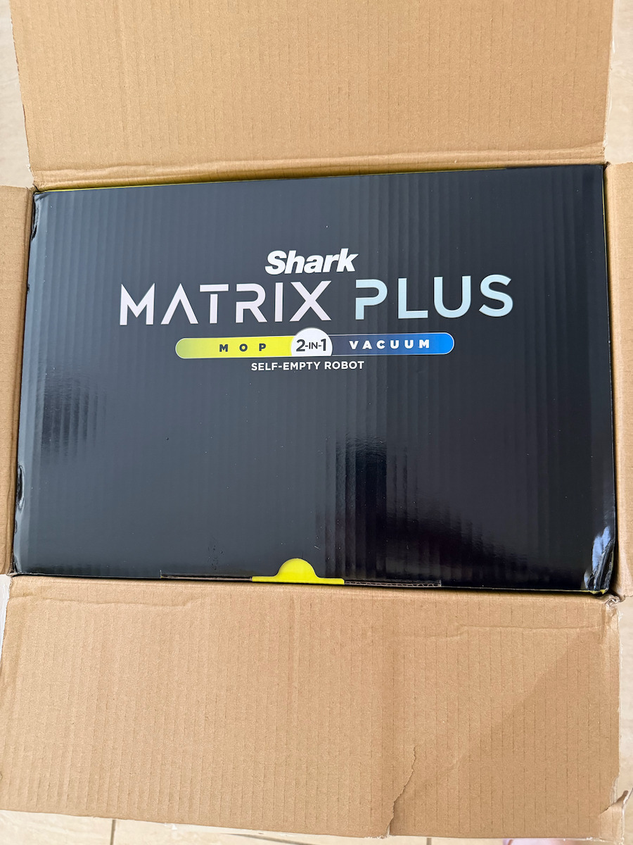 Shark Matrix Plus + Automatic Emptying System Robot Vacuum Cleaner with Laser Mapping Black