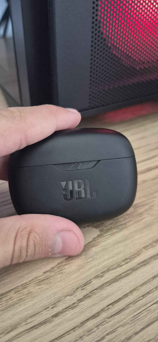 JBL Wave Beam In-Ear Bluetooth-Freisprecheinrichtung Kopfhörer mit Ladeetui Weiß