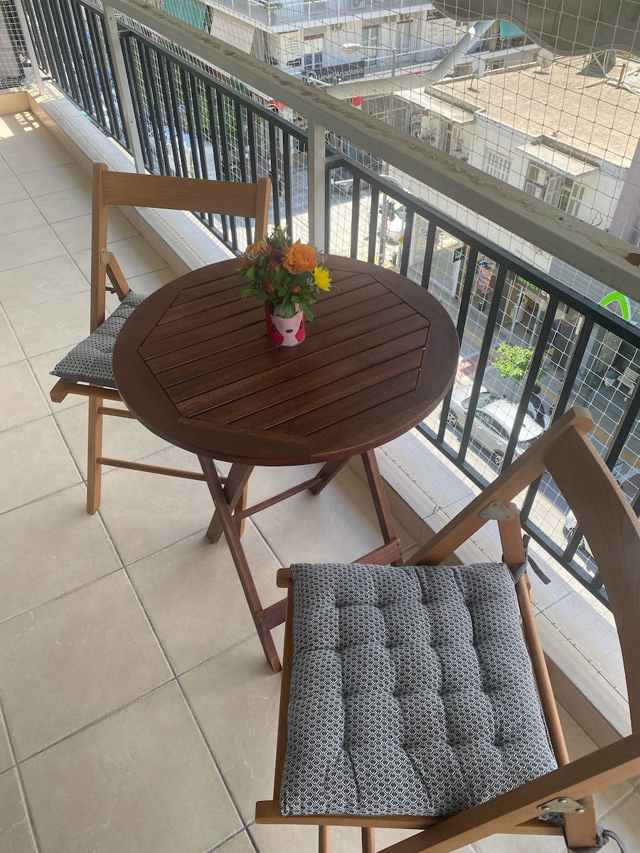 Table for Small Outdoor Spaces Made of Acacia Foldable Easy 60x60x70cm E20091,9