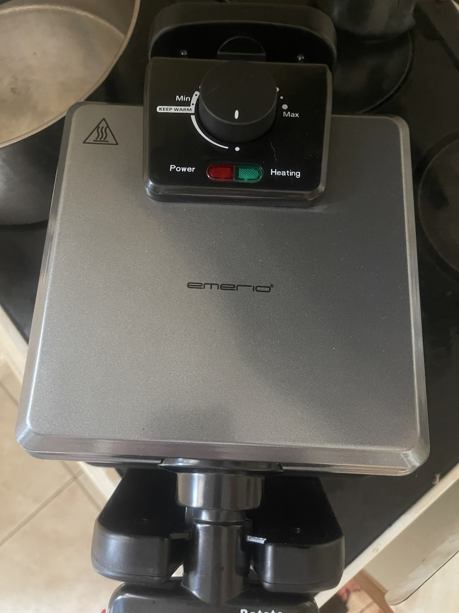 Emerio Βαφλιέρα για Τετράγωνες Βάφλες 4 Θέσεων 1000W