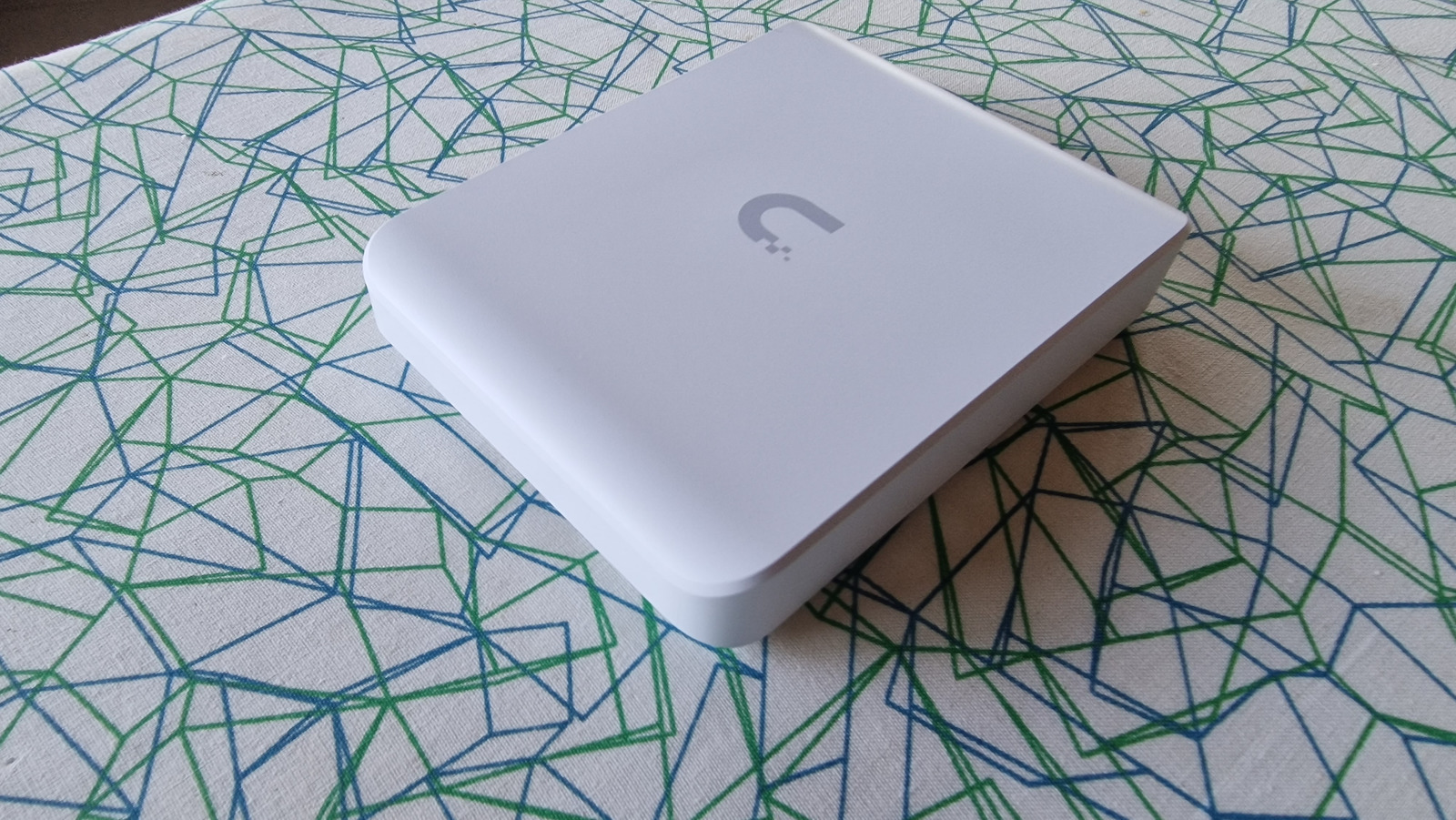 Ubiquiti Flex Mini 2.5G Управление на L2 PoE+ Switch с 4 Портове Ethernet