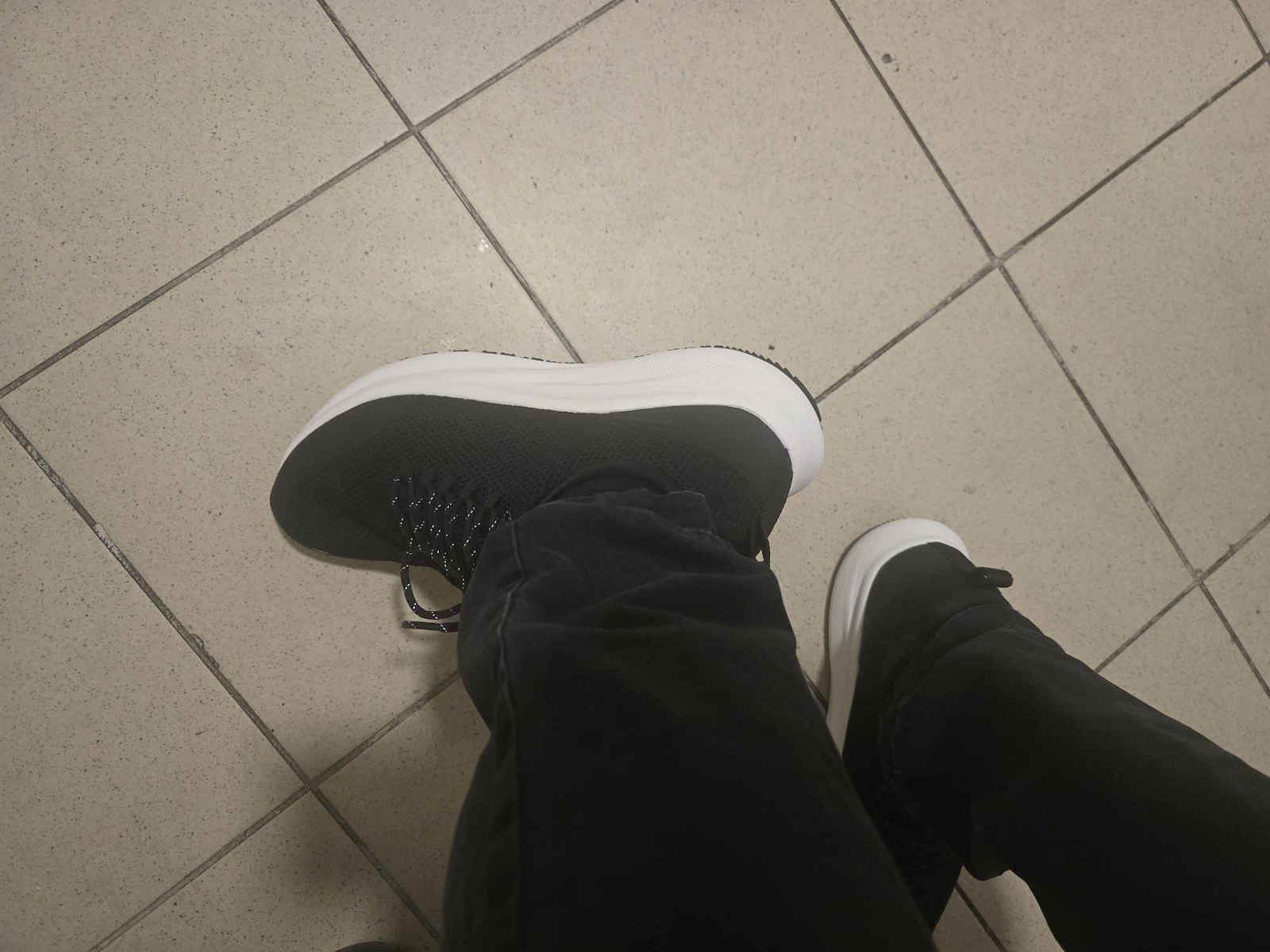 Oivio Fit The Essential Max 06 Work Shoe Black with SR Certification