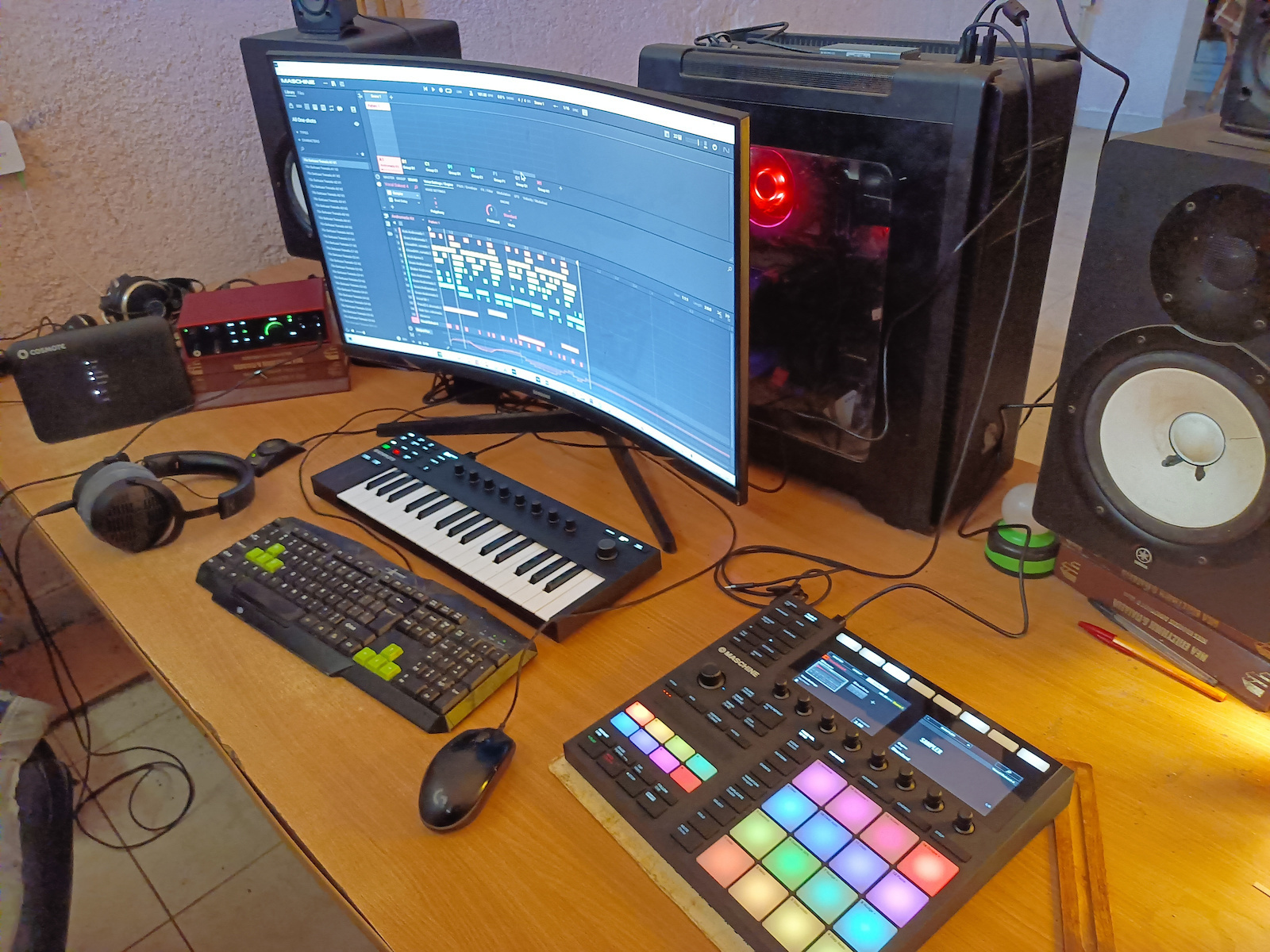 Native Instruments Midi Keyboard Komplete Kontrol M32 με 32 Πλήκτρα σε Μαύρο Χρώμα