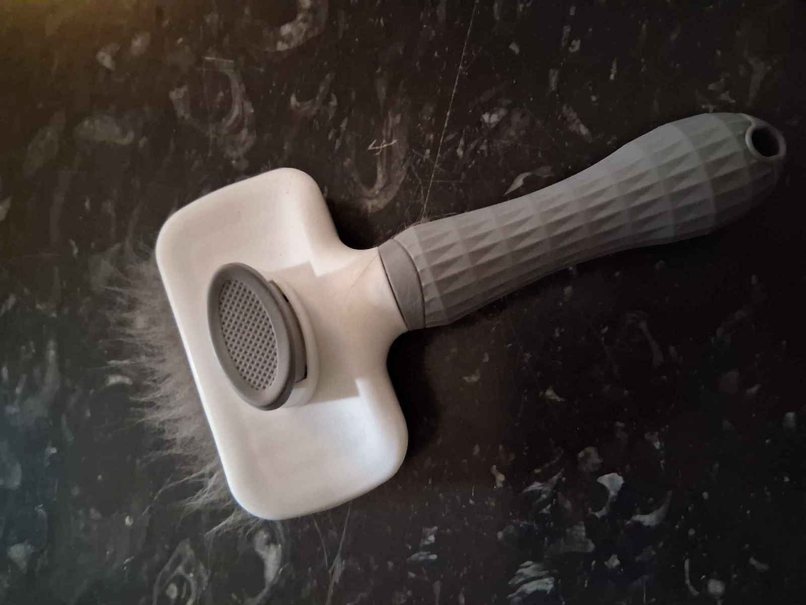 Self-Cleaning Brush for Cats and Dogs, Pink