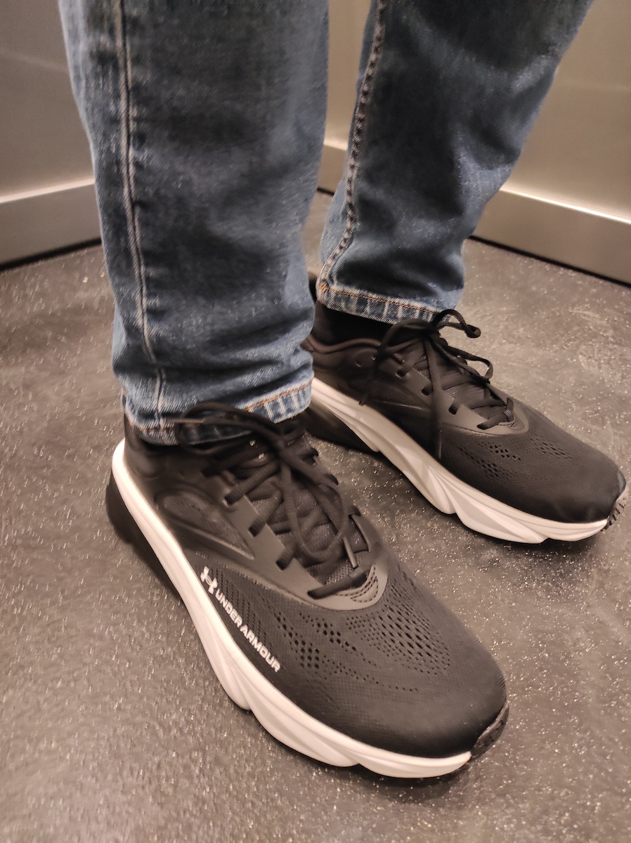 Rogue 6 Männer Sportschuhe Laufen Schwarz / Weiß