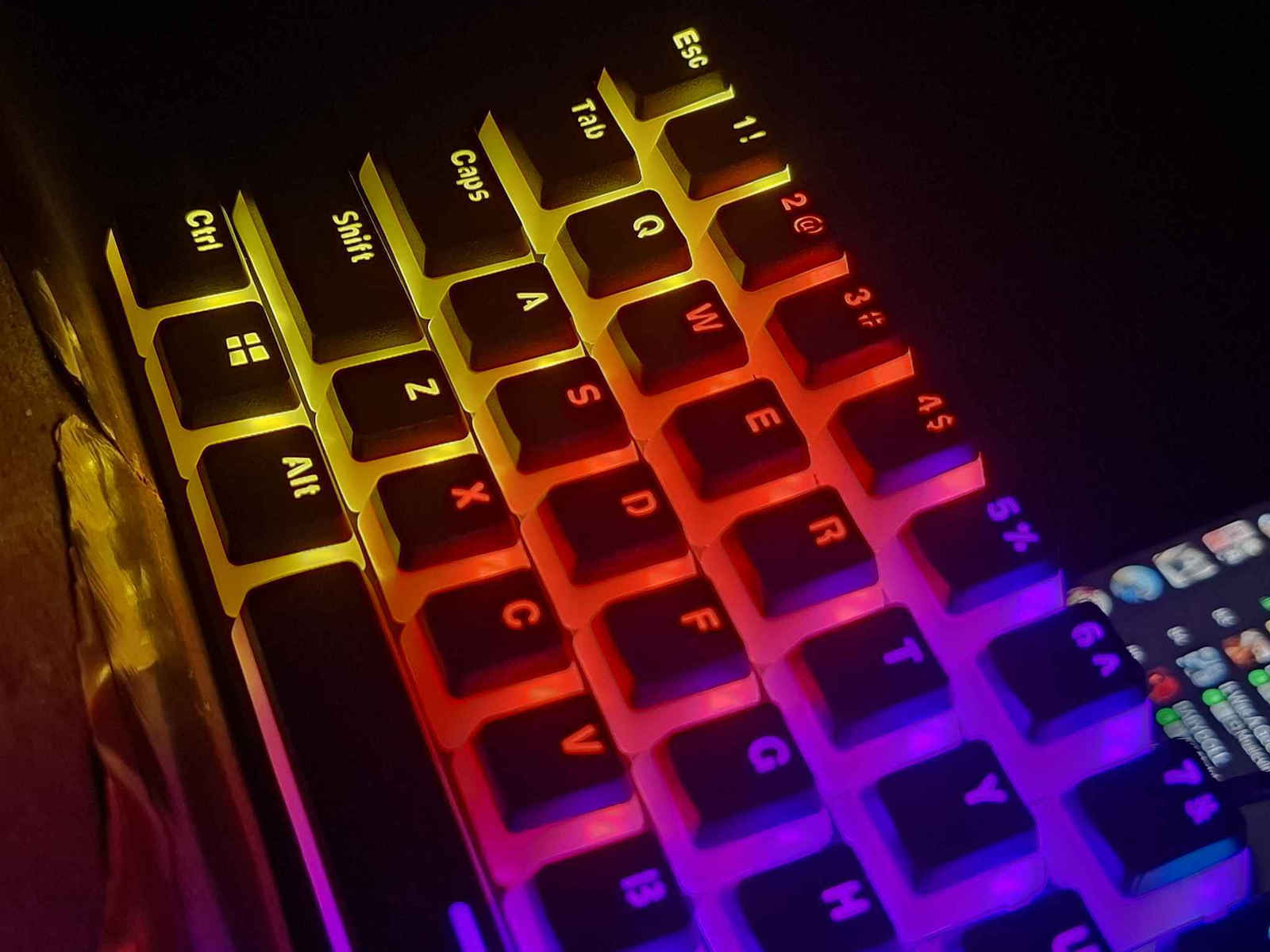 Xtrike Me GK-985P Gaming-Technik Tastatur 60% mit Benutzerdefiniert Blau Schaltern und RGB-Beleuchtung (Englisch US)