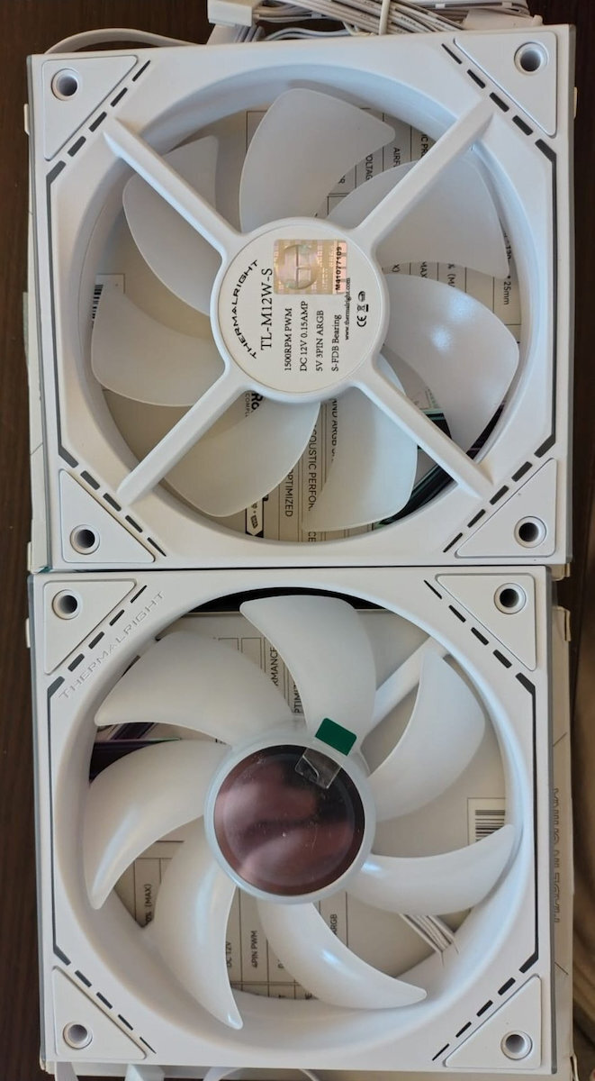 Thermalright Case Fan 120mm (1500rpm / 47.6cfm) With ARGB Lighting And 4-Pin PWM Connection White