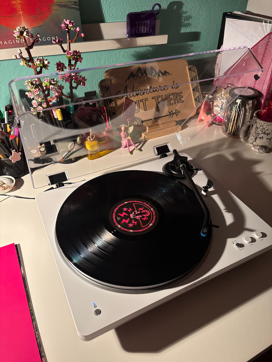 Audio Technica AT-LP70XBT Πικάπ με Belt Drive και Προενίσχυση Λευκό