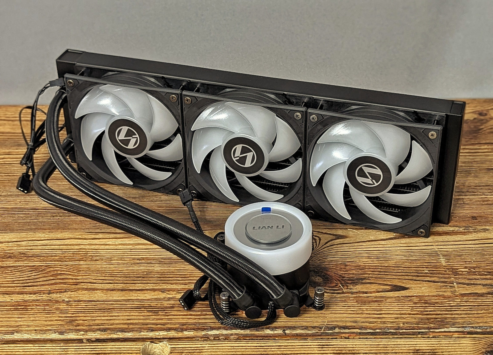 Lian Li GA II Lite RGB 360 Water Cooling AIO CPU with 3 Fans 120mm