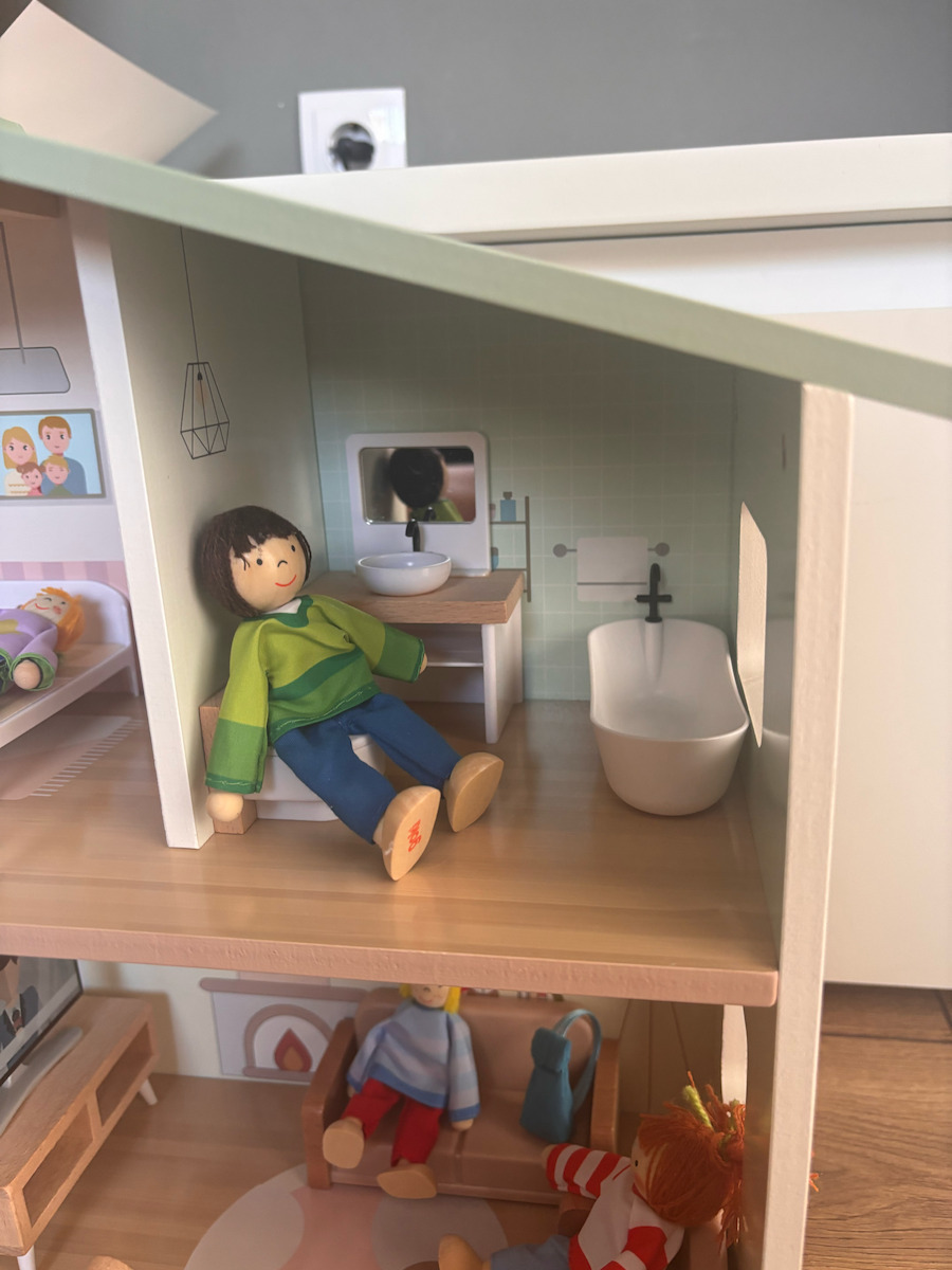 Luna Wooden Dollhouse