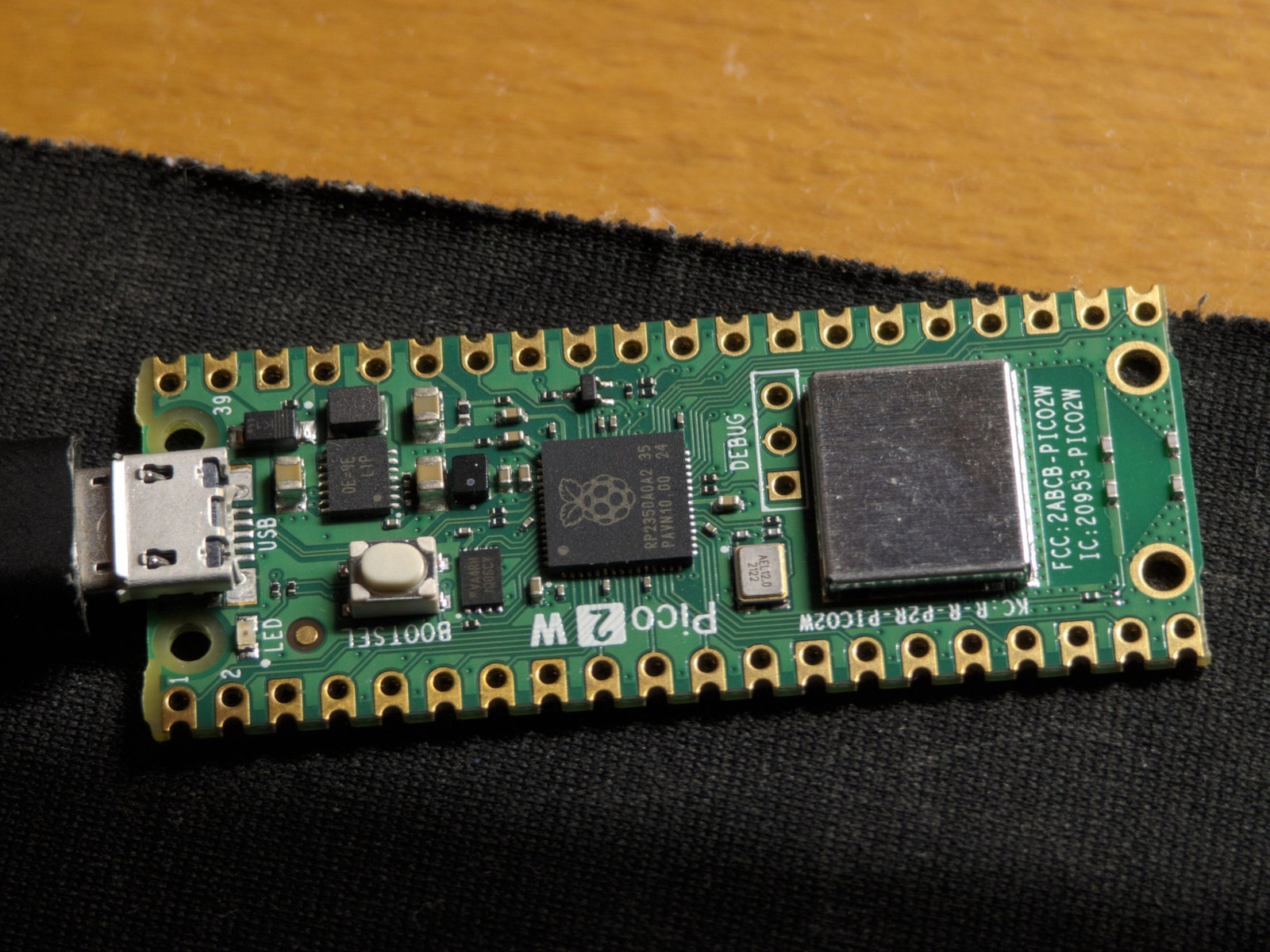Raspberry Pi Pico 2 W