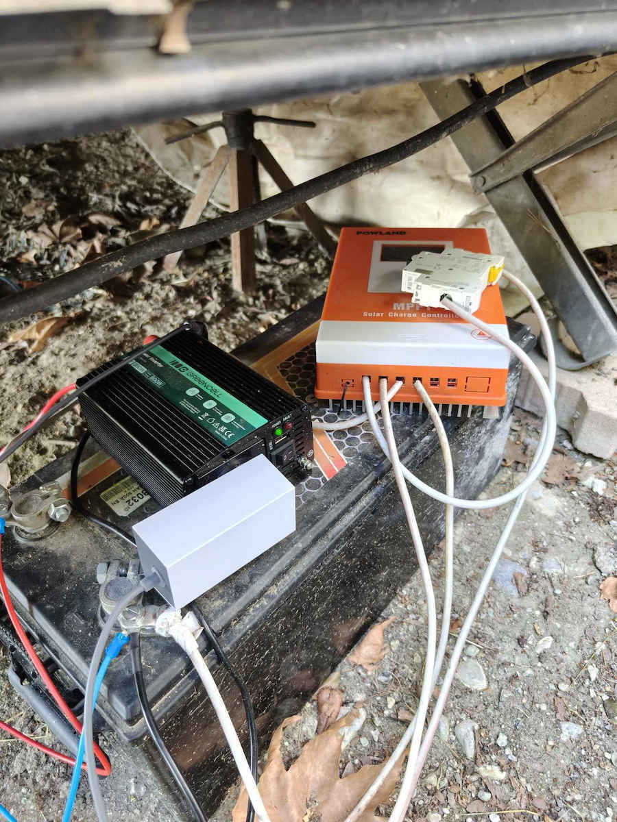 Green Cell Inverter Αυτοκινήτου Τροποποιημένου Ημιτόνου 300W για Μετατροπή 12V DC σε 230V AC με 1xUSB