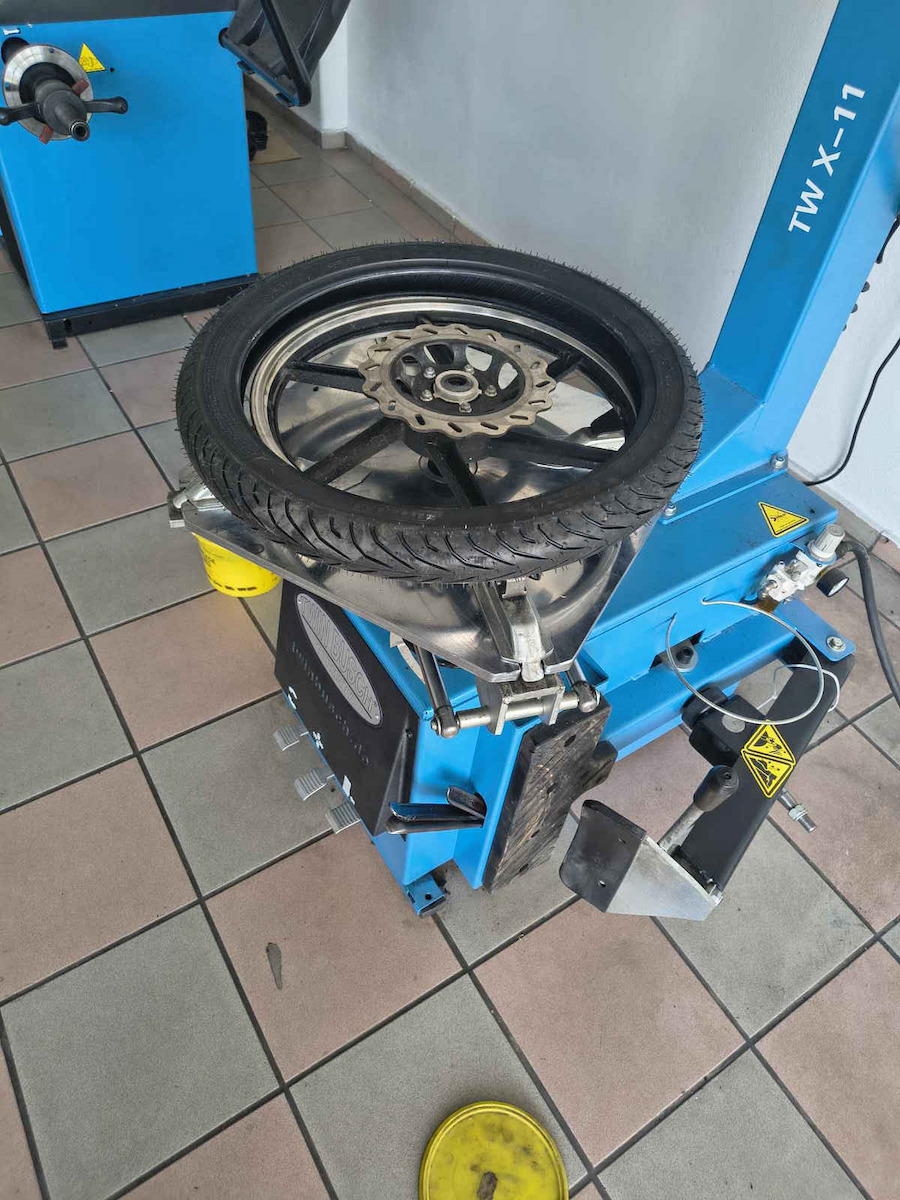 Pirelli Angel City Λάστιχο Παπιού με Διάσταση 2.75-17 47P